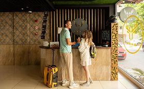 Deer Hostel & Hotel